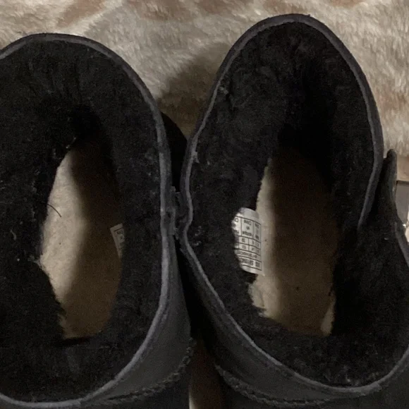 UGG Classic Mini Turnlock Bling Swarovski Crystal Black Boot, Size 8 - Picture 7 of 16